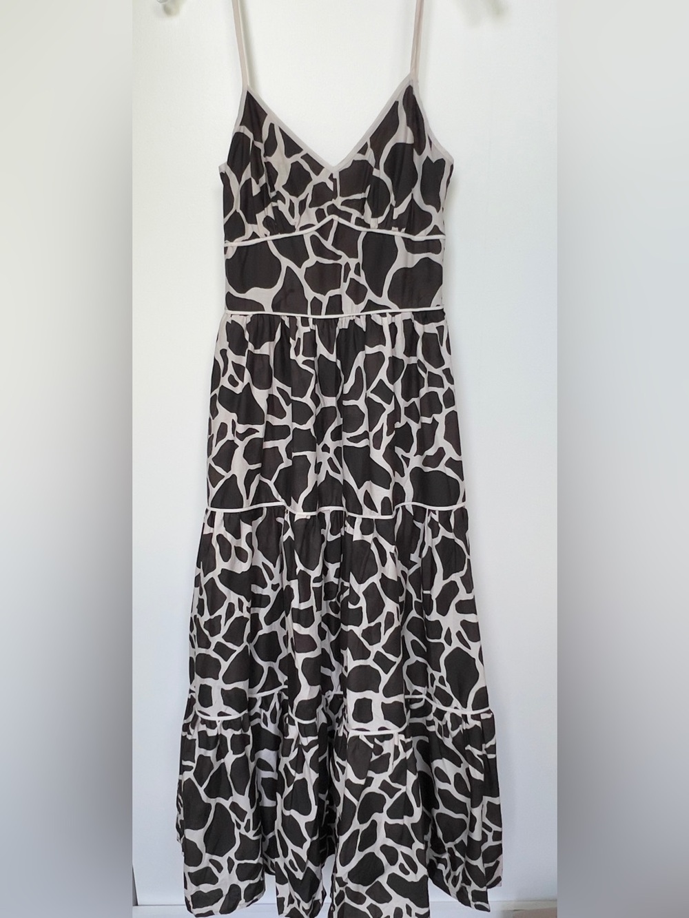 Flying tomato Black & White Giraffe Print Tiered Maxi Dress - Picture 3 of 8